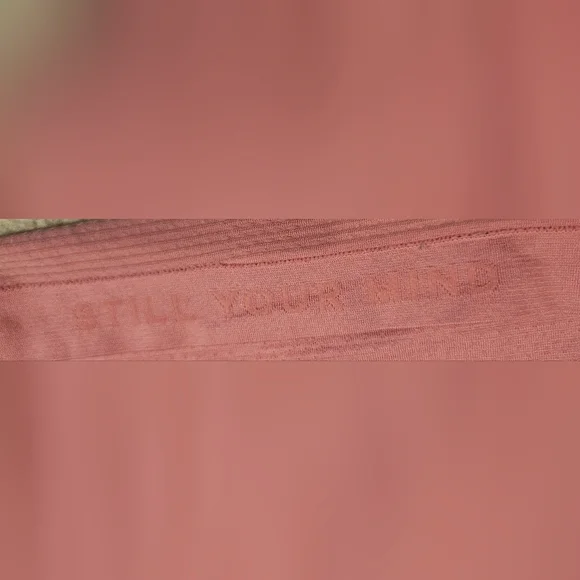 Lululemon Swiftly Tech Short Sleeve 2.0 shirt in a pink/mauve color Size 10 - Picture 7 of 8